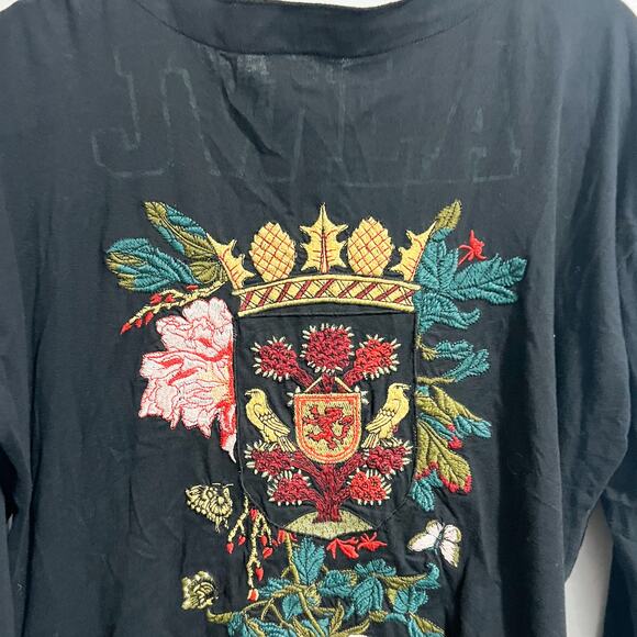 JW Johnny Was Tunic Top Large Embroidered Flowers Long Sleeve V Neck Black Crest - Picture 6 of 6